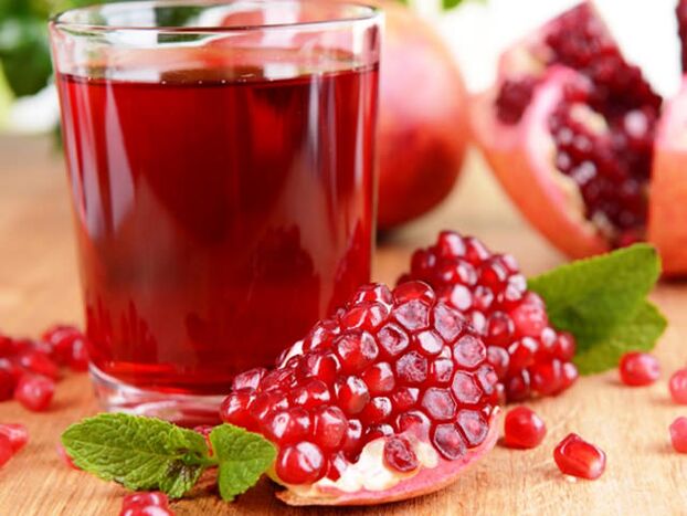 Pomegranate zukuaren eta menda nahasketa bat zorrien aurkako erremedio bikaina da.